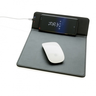 Logotrade Logogeschenke das Foto: Mousepad mit Wireless-5W-Charging Funktion