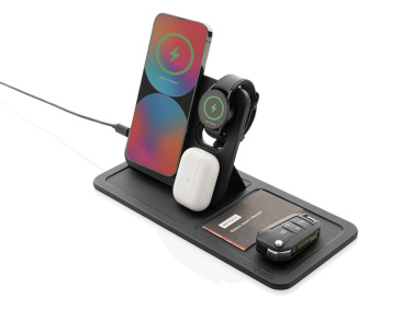 Logotrade Firmengeschenke das Foto: Swiss Peak 3-in-1- Wireless-Charging Desk-Tray aus RCS rPU
