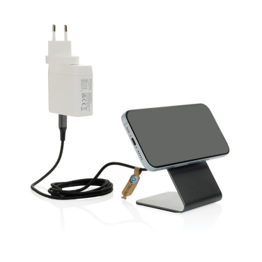 Logotrade Werbegeschenke das Foto: Terra Aluminium 15W magnetischer Wireless-Charger