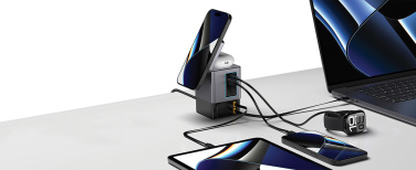 Logotrade werbemittel das Foto: Urban Vitamin Sacramento 105W GaN Charger mit einz. Kabeln