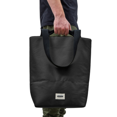 Logotrade Firmengeschenke das Foto: Black+Blum isolierte 16L Trage- & Kühltasche