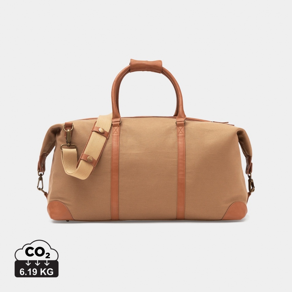 Logo trade promotional merchandise picture of: VINGA Sloane RCS RPET weekender bag