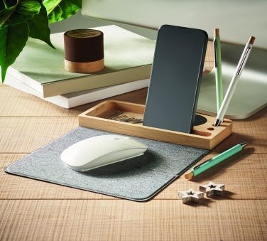 Logo trade promotional giveaways picture of: Wireless charger in bamboo 15W