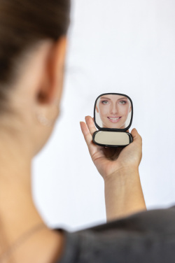 Logotrade promotional merchandise picture of: Reflecta RCS recycled plastic make-up mirror