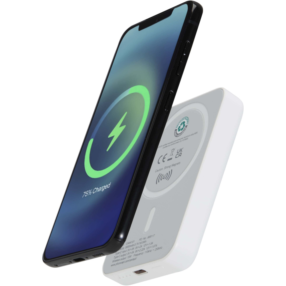 Logotrade promotional gift picture of: Acrab 5000 mAh 15W magnetic wireless power bank with 20W PD - made from recycled plastic