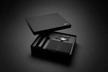 Logo trade advertising products image of: Swiss Peak RCS deluxe business gift set w/ water bottle