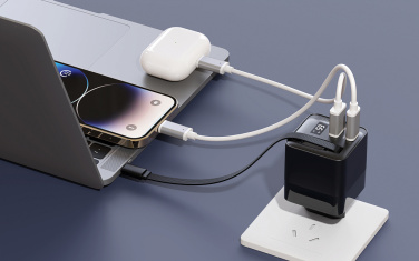 Logo trade ärikingitused foto: Urban Vitamin Mendocino 65W GaN laadija sissetõmmatav kaabel