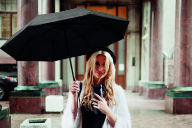 Logo trade ärikingid foto: HITHERE kinkekomplekt termospudeli ja vihmavarjuga