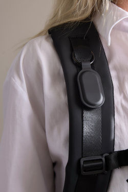 Logotrade reklaamtoote foto: VINGA Baltimore RCS võtmehoidja Finder Dual-iga