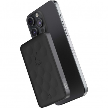 Logotrade mainostuotet kuva: Xtorm FS5W051+C129 5 000 mAh:n magneettinen langaton varavirtalähde