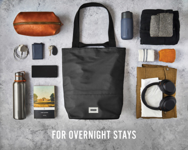 Logo trade mainoslahjat ja liikelahjat kuva: Black+Blum 16 L eristetty kauppa-/retkilaukku