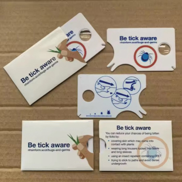 Logotrade reklaminiai produktai nuotrauka: Individualizuotas erkių šalinimo įrankis