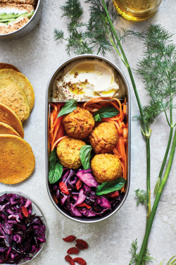 Logotrade reklaminiai produktai nuotrauka: „Black+Blum“ nerūdijančio plieno dviguba bento dėžutė