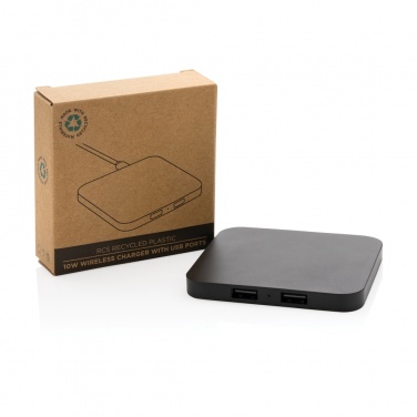 Logotrade biznesa dāvanas foto: RCS pārstrādāta plastmasas 10 W bezvadu lādētājs ar USB portiem