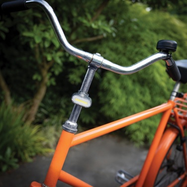 Logotrade dāvanas foto: Lumino RCS otrreizēji pārstrādāta plastmasas USB atkārtoti uzlādējams velosipēda lukturu komplekts