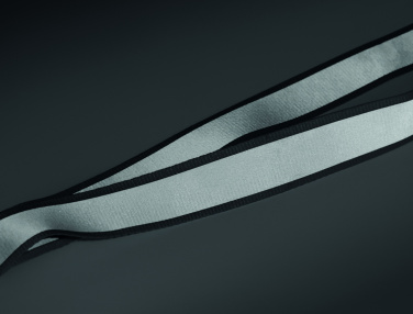 Логотрейд pекламные подарки картинка: Reflective RPET lanyard
