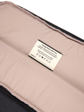 Лого трейд бизнес-подарки фото: Чехол для ноутбука KENTO URBAN RCS из переработанного нейлона, 15,6 дюймов.