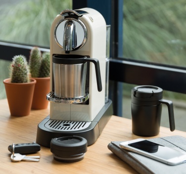 Logotrade kampanjprodukter bild: Coffee to go termosmugg med handtag