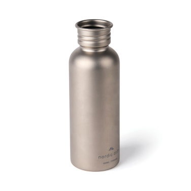Logotrade profilprodukter bild: Nordic Drift Trail Light Titanium vattenflaska 600 ml